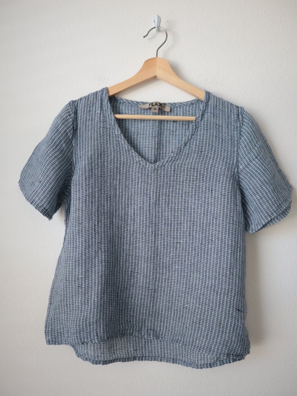 FLAX Blue Woven Linen Short Sleeve V-Neck Top | S